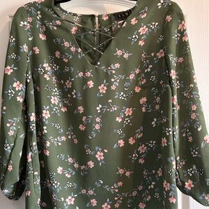 3/4” sleeve olive floral top